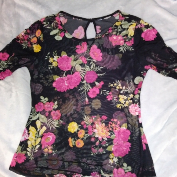 No Boundaries Tops - **sold**Flowered dressy blouse